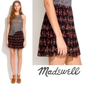 Madewell micropleated mini skirt - size 8